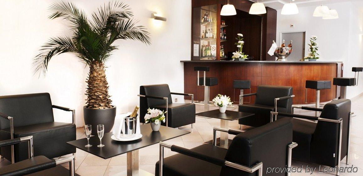 Holiday Inn Toulon City Centre By Ihg Beltér fotó